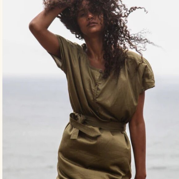 NWOT Gravel And Gold Savio Dress in Grass - Picture 1 of 16